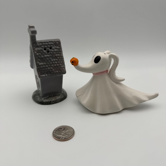 Disney Nightmare Before Christmas Zero & Doghouse Salt and Pepper Shakers - Picture 7 of 11